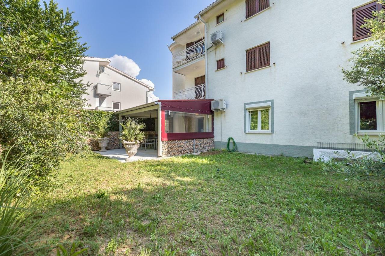 Apartment Pavic Garden Baška Kültér fotó