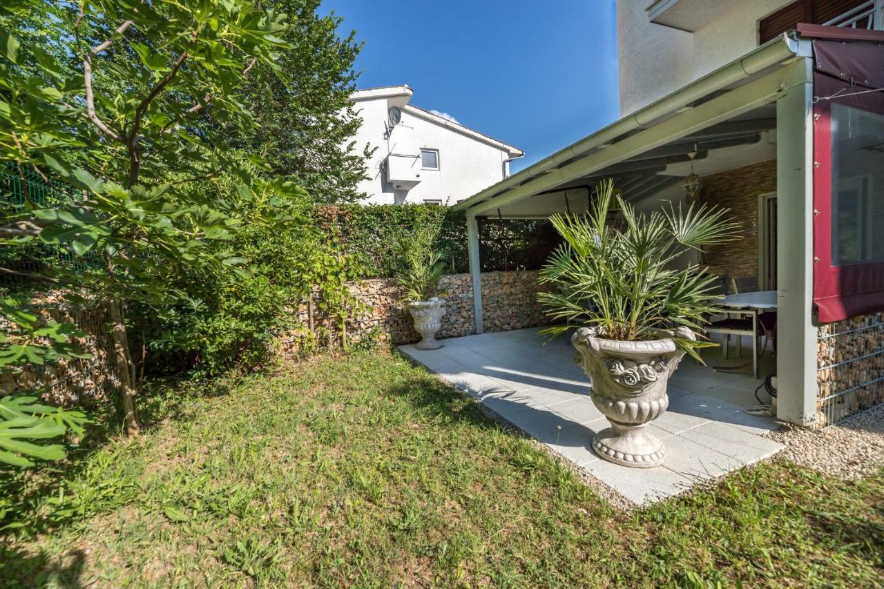 Apartment Pavic Garden Baška Kültér fotó